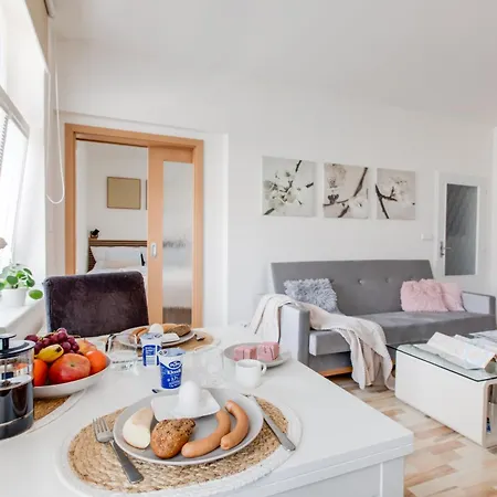 Comfy With Bedroom Nook Prague