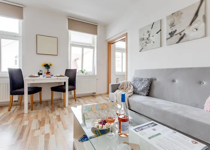 Comfy With Bedroom Nook * Prague