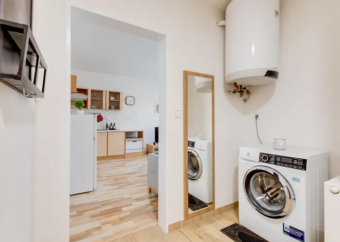 Comfy With Bedroom Nook Apartment Prague