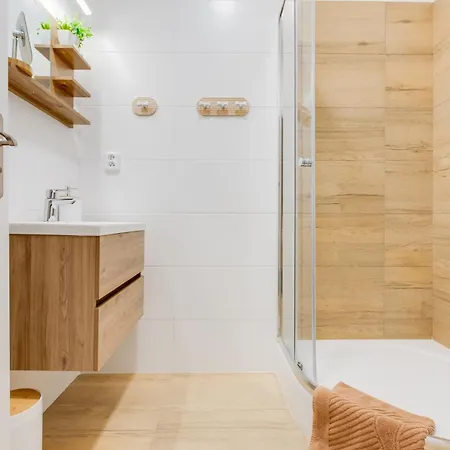 Comfy With Bedroom Nook *
