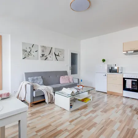 شقة Comfy With Bedroom Nook