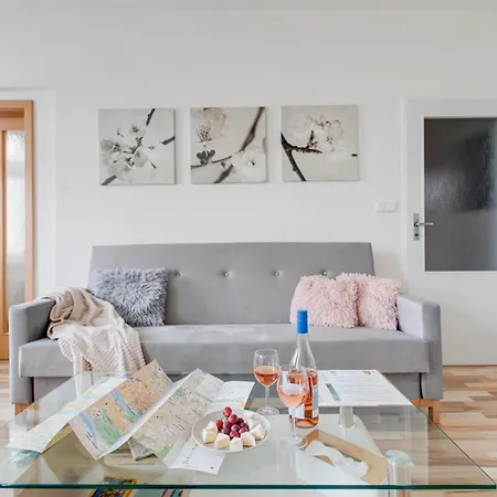 Comfy With Bedroom Nook شقة *